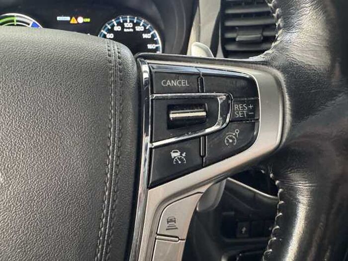 Mitsubishi Outlander 2.4 4WD Plug-In Hybrid Top