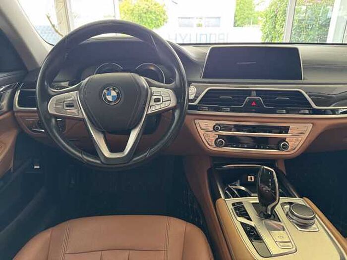 BMW 740Li 7er