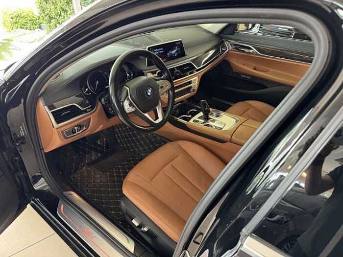 BMW 740Li 7er