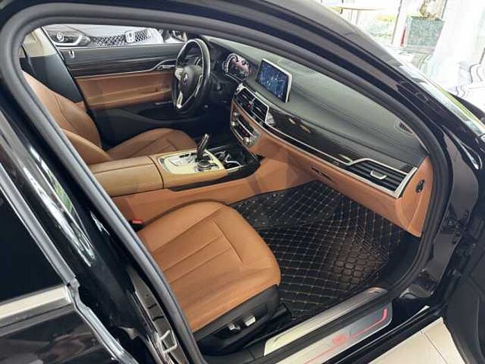 BMW 740Li 7er