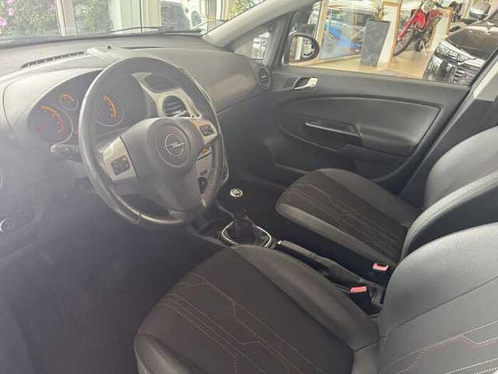 Opel Corsa 1.4 16V Selection Pkw
