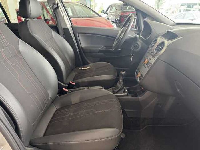 Opel Corsa 1.4 16V Selection Pkw