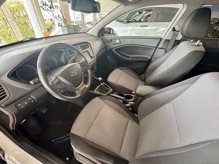 Hyundai i20 blue 1.2 Style