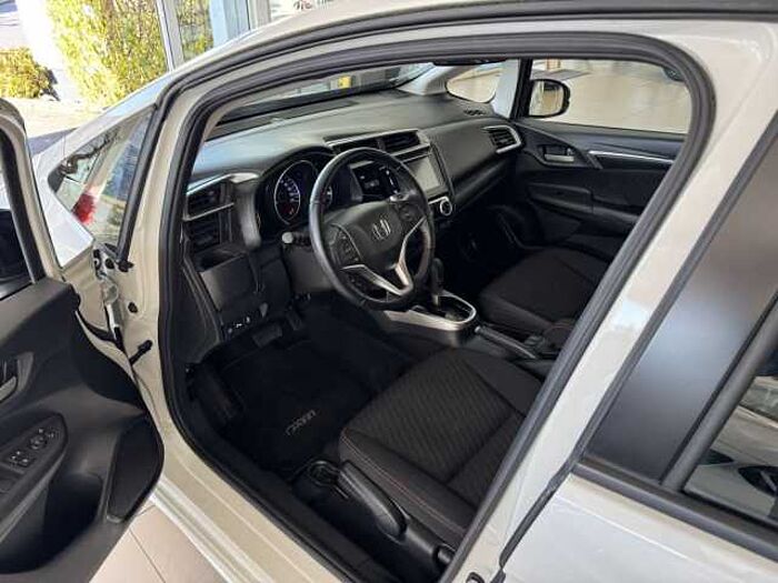 Honda Jazz 1.5 i-VTEC CVT Dynamic