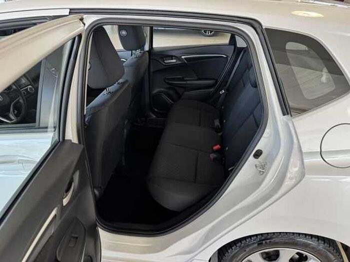 Honda Jazz 1.5 i-VTEC CVT Dynamic