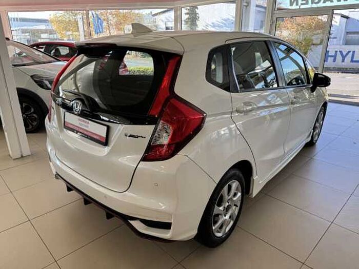 Honda Jazz 1.5 i-VTEC CVT Dynamic