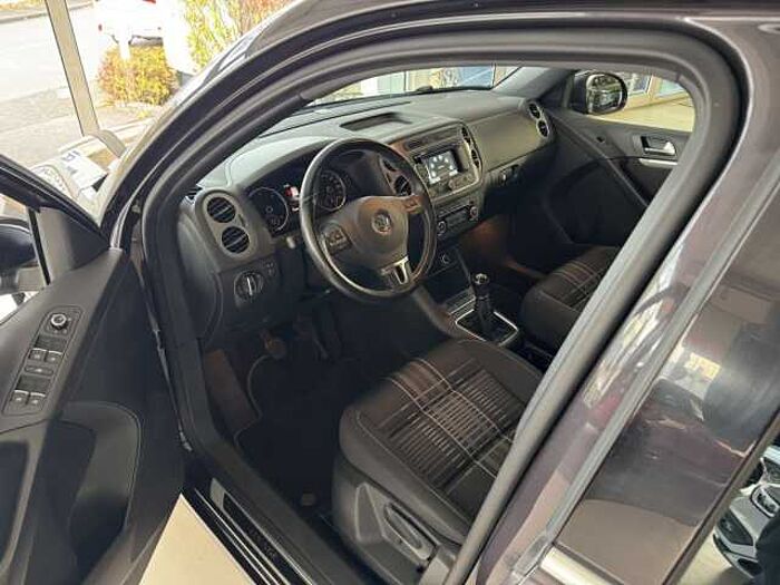 Volkswagen Tiguan 2.0 TDI DPF BlueMotion Technology Lounge Sport & Style