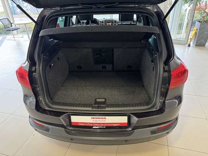 Volkswagen Tiguan 2.0 TDI DPF BlueMotion Technology Lounge Sport & Style