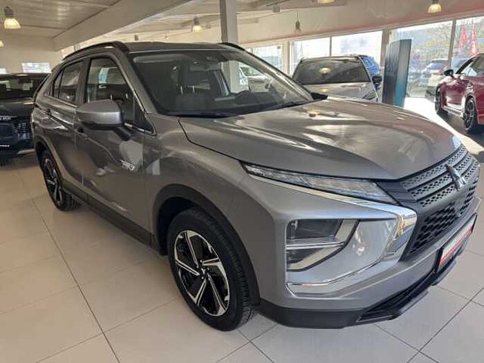 Mitsubishi Eclipse Cross Plug-In Hybrid 4WD Plus