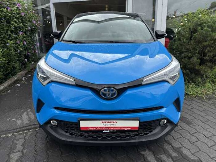 Toyota C-HR Hybrid Style Selection