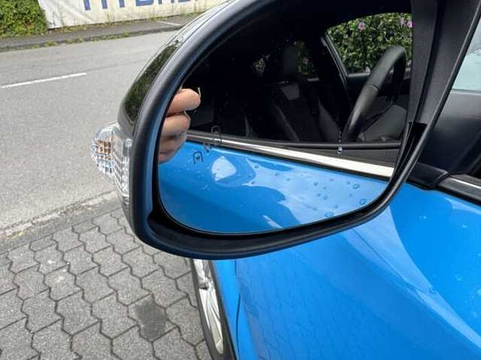 Toyota C-HR Hybrid Style Selection