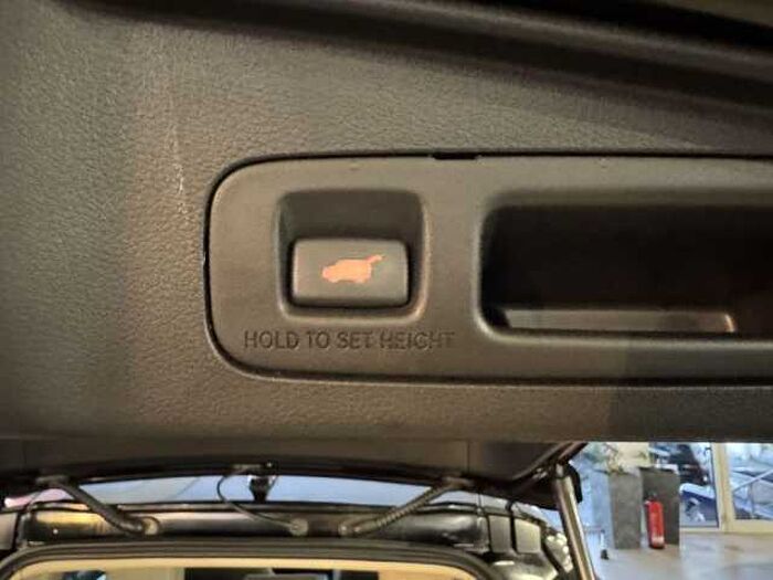 Honda CR-V e: HEV 2.0 i-MMD Hybrid 4WD Executive