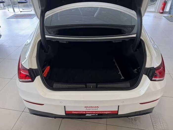 Mercedes-Benz CLA 180 d 7G-DCT AMG Line