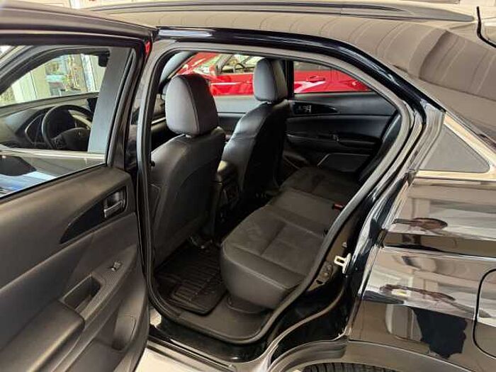 Mitsubishi Eclipse Cross Plug-In Hybrid 4WD Plus Select