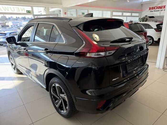 Mitsubishi Eclipse Cross Plug-In Hybrid 4WD Plus Select