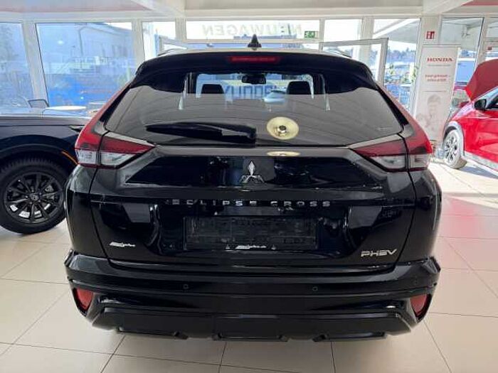 Mitsubishi Eclipse Cross Plug-In Hybrid 4WD Plus Select