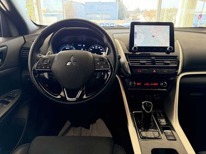 Mitsubishi Eclipse Cross Plug-In Hybrid 4WD Plus Select