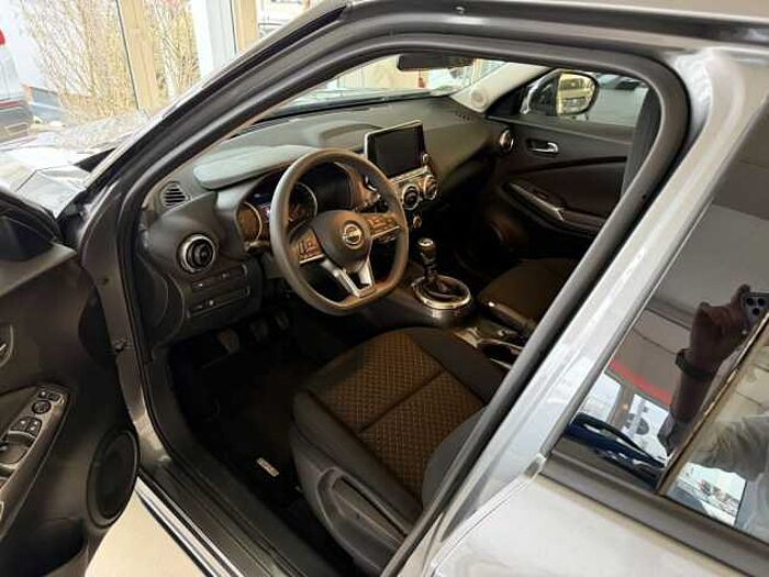 Nissan Juke 1.0 DIG-T Acenta