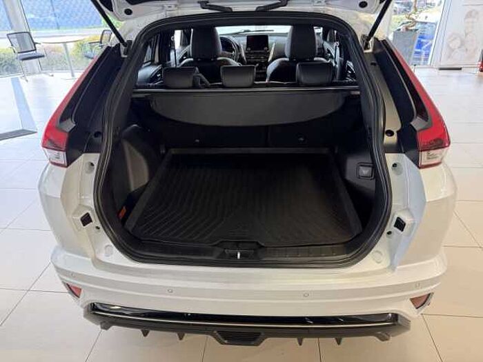 Mitsubishi Eclipse Cross Plug-In Hybrid 4WD Top Styling Paket