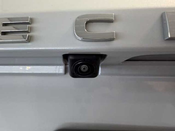 Mitsubishi Eclipse Cross Plug-In Hybrid 4WD Top Styling Paket