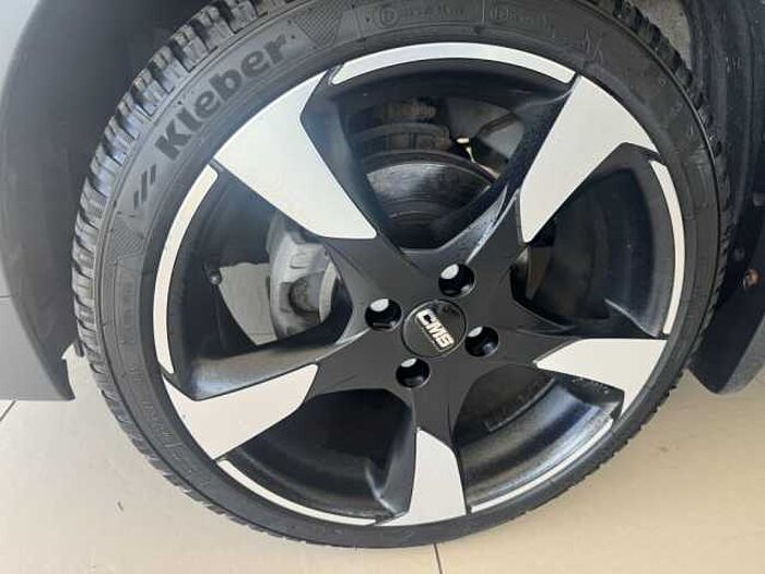 Honda Jazz 1.5 i-MMD Hybrid e-CVT Crosstar Executive