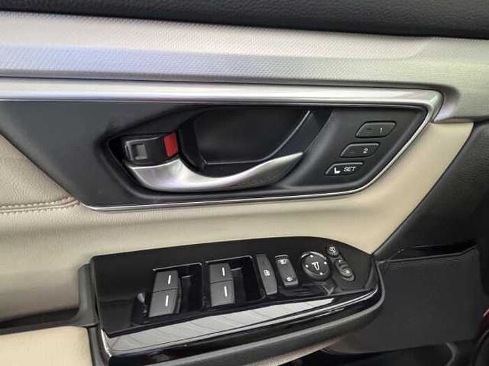 Honda CR-V e: HEV 2.0 i-MMD Hybrid 4WD Executive