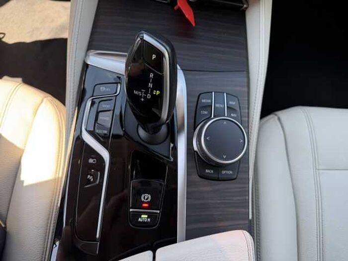 BMW 530e xDrive Touring Aut. Luxury Line 5er