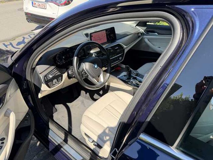 BMW 530e xDrive Touring Aut. Luxury Line 5er
