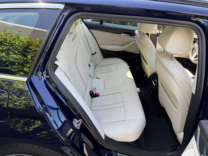 BMW 530e xDrive Touring Aut. Luxury Line 5er