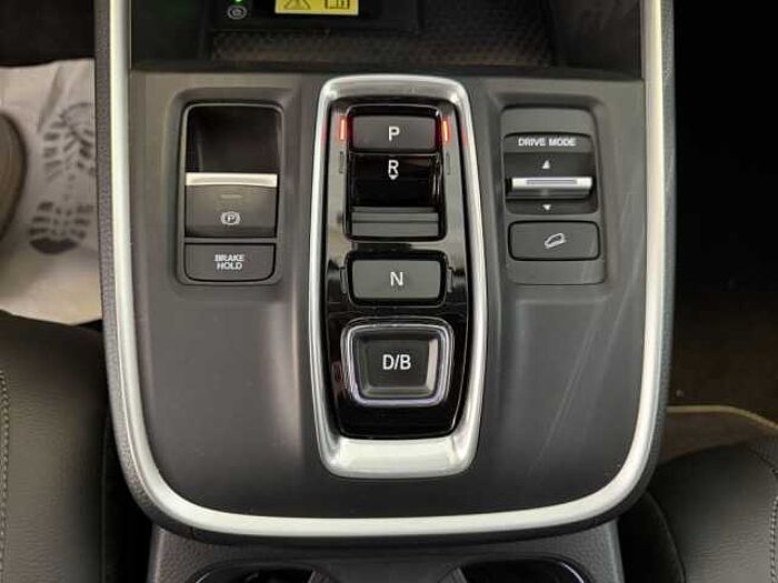 Honda CR-V e: HEV 2.0 i-MMD Hybrid AWD Elegance