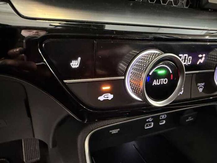 Honda CR-V e: HEV 2.0 i-MMD Hybrid AWD Elegance