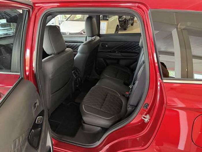 Mitsubishi Outlander 2.4 4WD Plug-In Hybrid Spirit