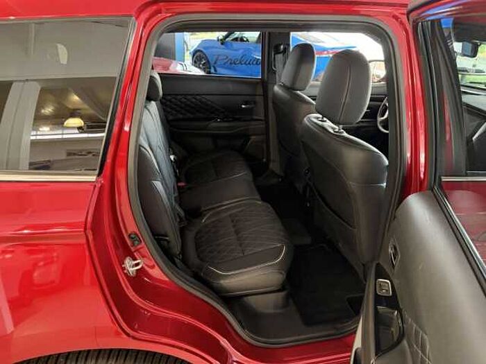 Mitsubishi Outlander 2.4 4WD Plug-In Hybrid Spirit