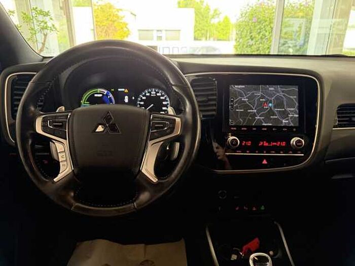 Mitsubishi Outlander 2.4 4WD Plug-In Hybrid Spirit