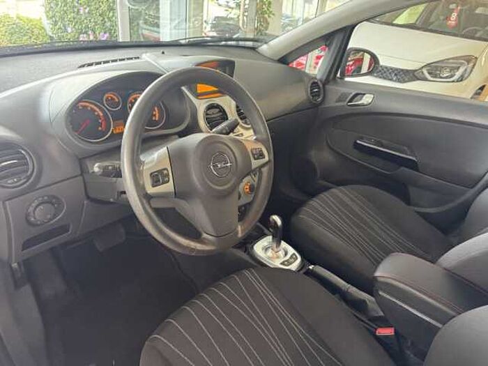 Opel Corsa 1.2 16V Easytronic Innovation Pkw