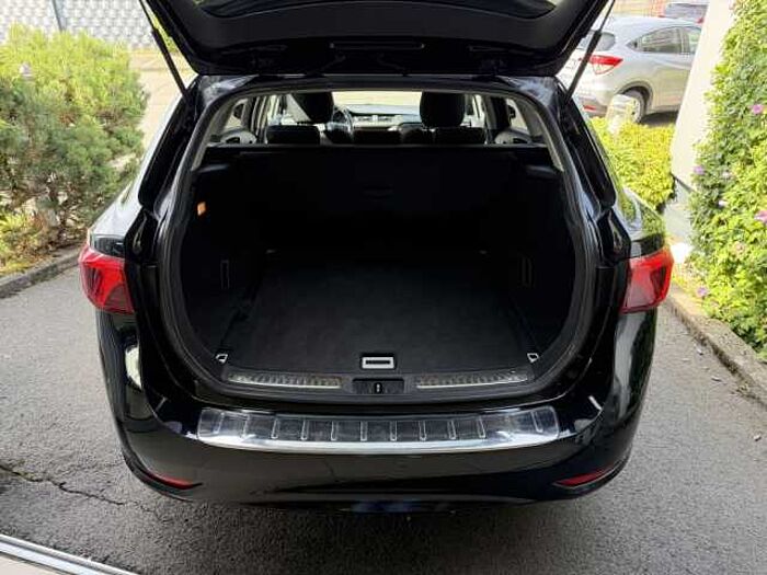 Toyota Avensis Touring Sports 1.8 Edition S+