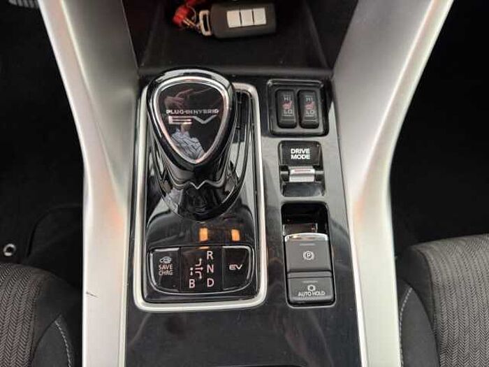 Mitsubishi Eclipse Cross Plug-In Hybrid 4WD Basis