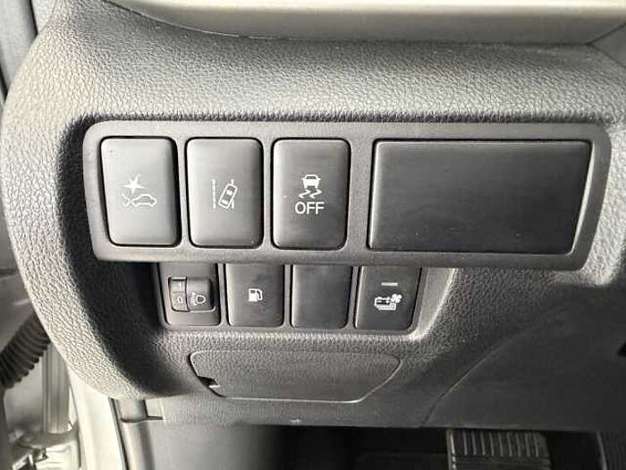 Mitsubishi Eclipse Cross Plug-In Hybrid 4WD Basis