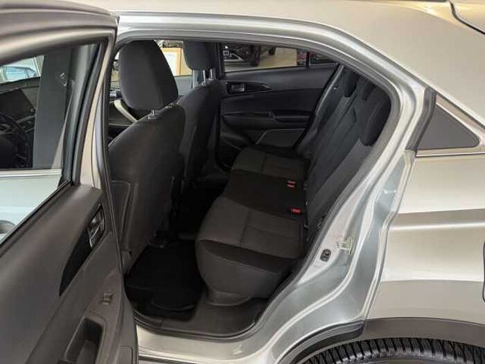 Mitsubishi Eclipse Cross Plug-In Hybrid 4WD Basis