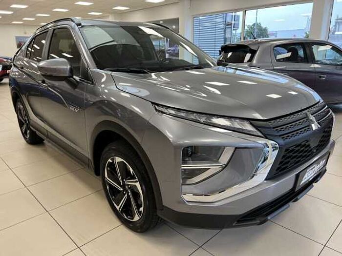 Mitsubishi Eclipse Cross Plug-In Hybrid 4WD Plus Select