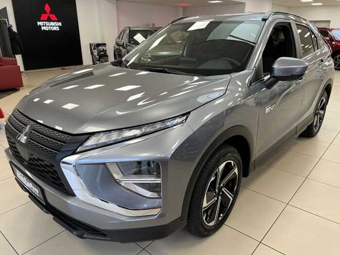 Mitsubishi Eclipse Cross Plug-In Hybrid 4WD Plus Select
